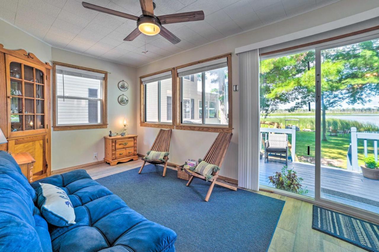 East Tawas Lakefront Getaway With Kayaks And Deck Exterior foto