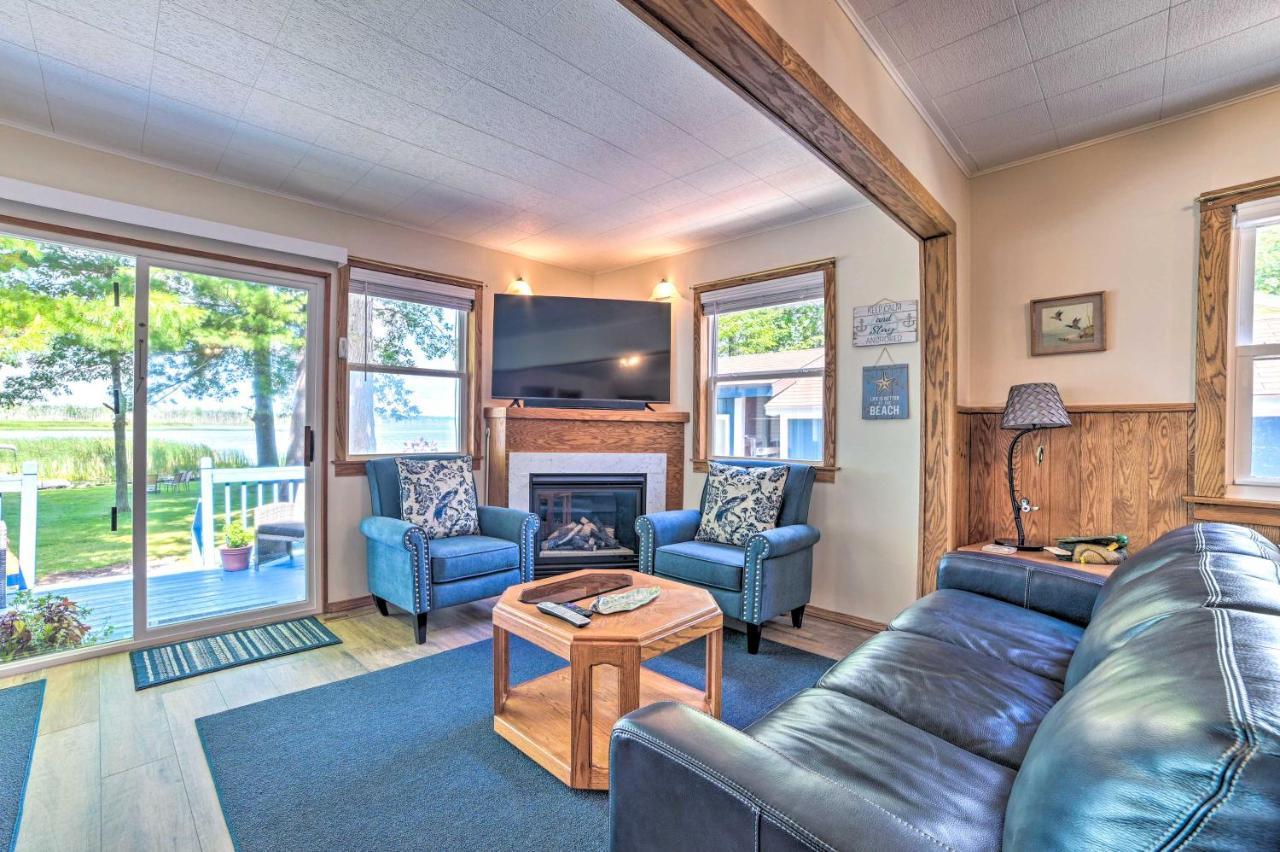 East Tawas Lakefront Getaway With Kayaks And Deck Exterior foto